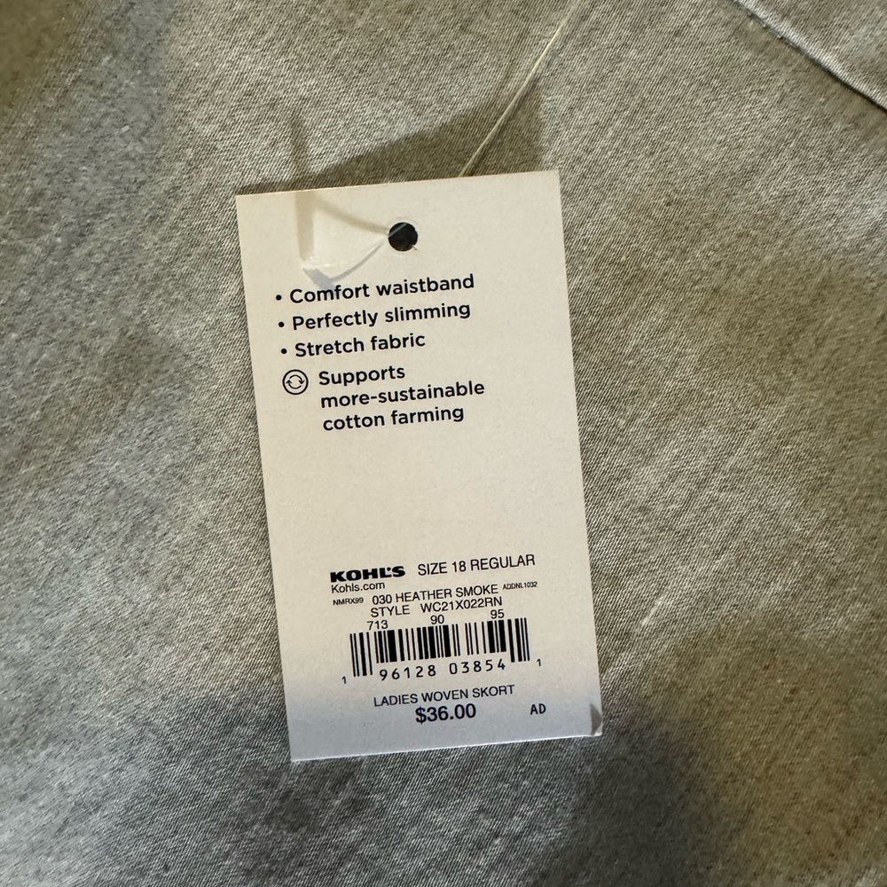 Stretch Skort NWT - Picture 3 of 9